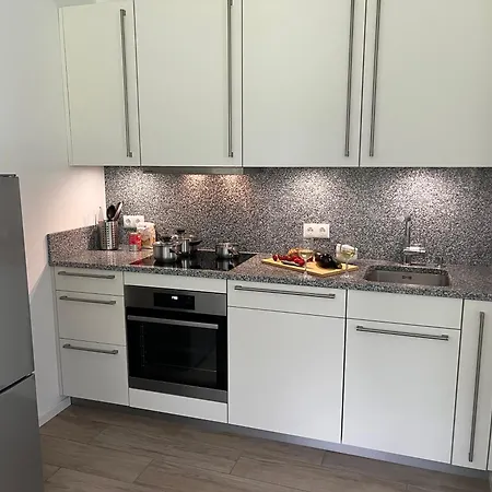 Apartamento Modern Studio With Garden Near Isar River,